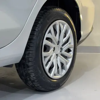 CRONOS DRIVE 1.3 8V Flex Aut.