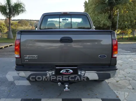 F-250 4.2 XLT 4X2 CS TURBO DIESEL 2P MANUAL