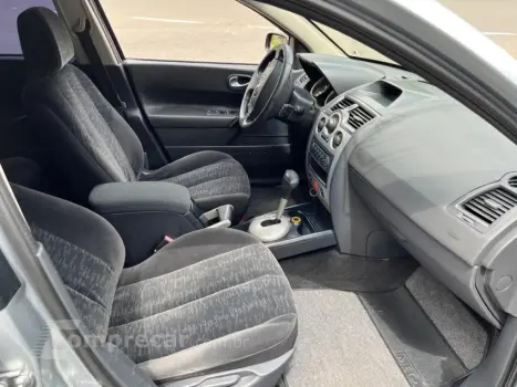 MEGANE 2.0 Dynamique Grand Tour 16V