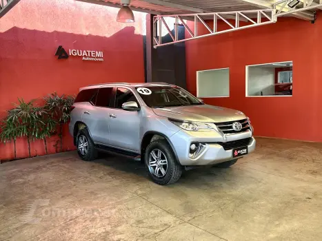 HILUX SW4 2.7 SRV 7 LUGARES 4X2 16V FLEX 4P AUTOMÁTICO