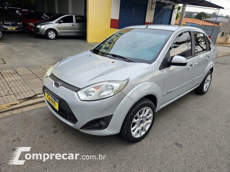 FORD FIESTA 1.6 Rocam SE Sedan 8V 4 portas