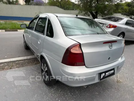 CORSA 1.8 MPFI Sedan 8V