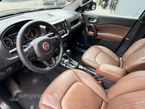 TORO 2.0 16V Turbo Ranch 4WD AT9