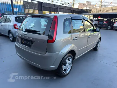 FIESTA 1.6 MPI Class Hatch 8V