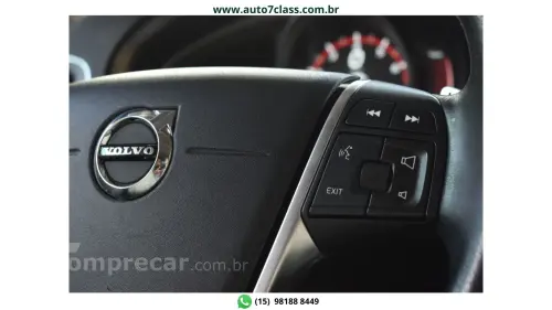 V40 - 2.0 T4 MOMENTUM 4P AUTOMÁTICO