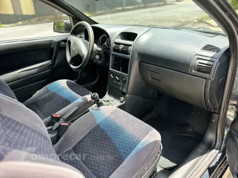 ASTRA 2.0 MPFI GLS 8V