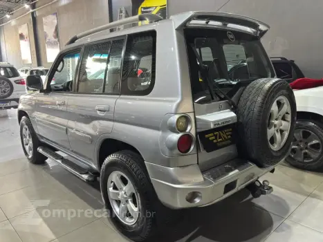 PAJERO TR4 2.0 4X4 16V 131CV GASOLINA 4P MANUAL