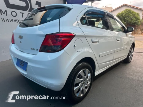 Onix Hatch 1.4 4P FLEX LT