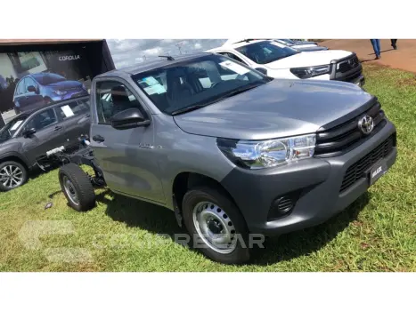 Toyota HILUX 2.8 D-4D TURBO DIESEL CHASSI 4X4 AUTOMÁTICO 2 portas