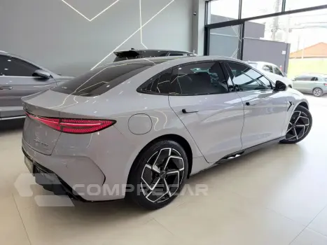 SEAL 82,5 KW AWD