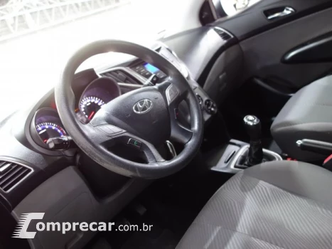 HB20S - 1.6 COMFORT PLUS 16V 4P MANUAL