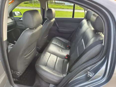 POLO SEDAN 1.6 MI 8V FLEX 4P MANUAL