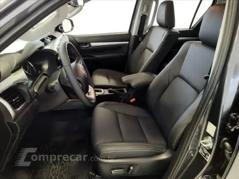 HILUX 2.8 D-4D TURBO DIESEL CD SRX 4X4 AUTOMÁTICO