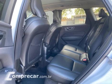 XC60 2.0 T8 Hybrid Momentum AWD Geartronic