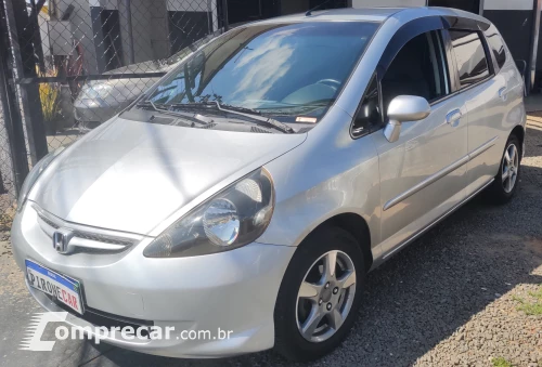 Honda FIT 1.4 LX 8V 4 portas