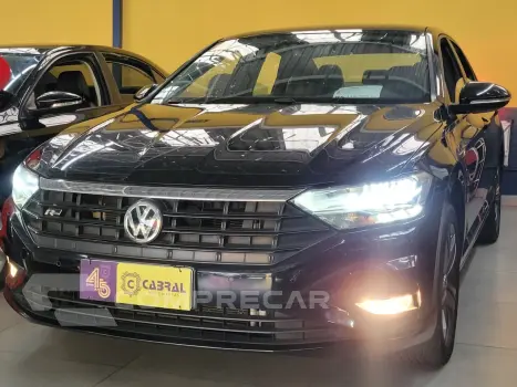 Volkswagen JETTA R-Line 250 TSI 1.4 Flex 16V Aut. 4 portas