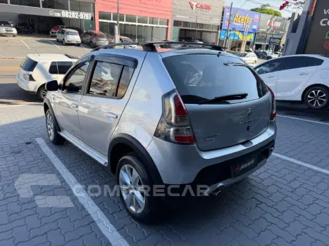 SANDERO STEPWAY Hi-Flex 1.6 16V 5p Aut.