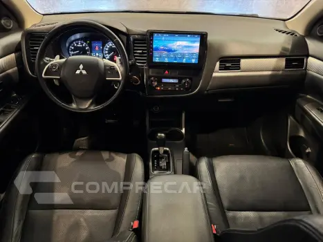Outlander 2.0 16V 4P AUTOMÁTICO