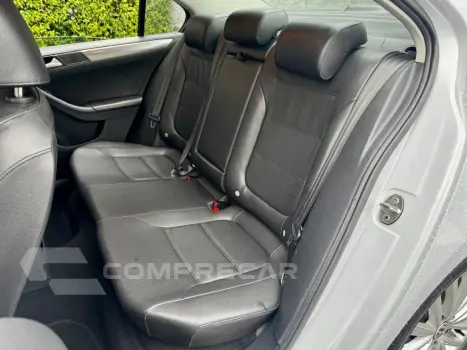 JETTA 1.4 16V TSI COMFORTLINE GASOLINA 4P TIPTRONIC