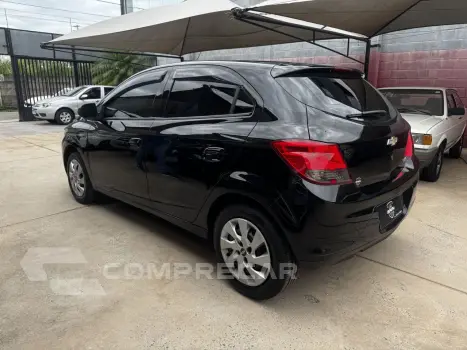 Onix Hatch 1.4 4P FLEX LT