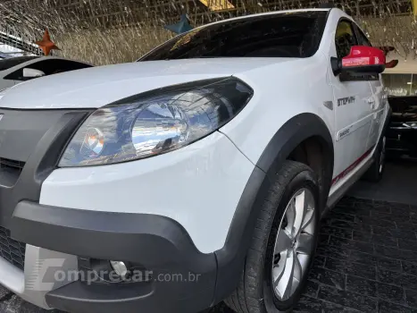 Renault SANDERO 1.6 Stepway 8V 4 portas
