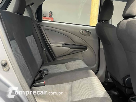 ETIOS 1.3 XS 16V FLEX 4P MANUAL