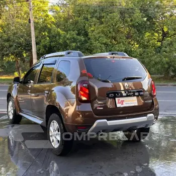 DUSTER 20 D 4X2