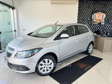 CHEVROLET ONIX 1.4 MPFI LT 8V FLEX 4P MANUAL 4 portas