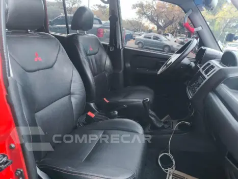 PAJERO TR4 - 2.0 4X4 16V 4P MANUAL