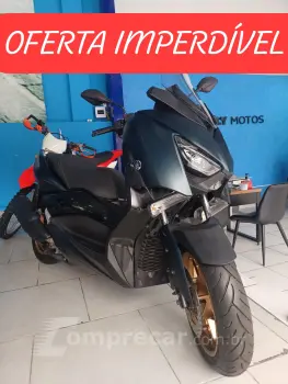 Yamaha X MAX