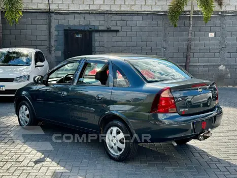 CORSA 1.4 MPFI Premium Sedan 8V