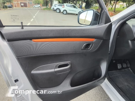 KWID 1.0 12V SCE Outsider