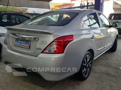 Versa 1.6 16V Flexstart Unique 4P Xtronic