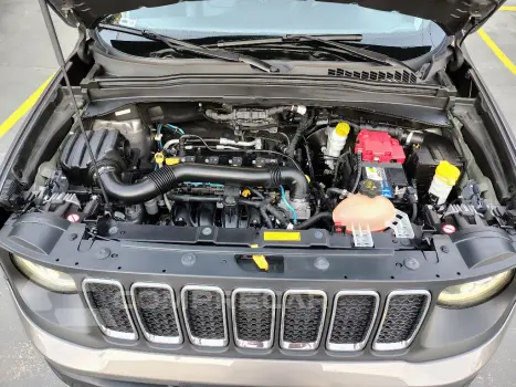 Renegade Longitude 1.8 4x2 Flex 16V Aut.