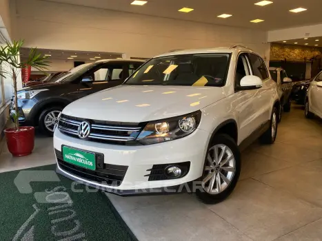 Volkswagen Tiguan 2.0 Tsi 16V Turbo Gasolina 4P Tiptronic 4 portas