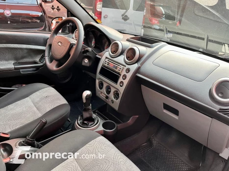 FIESTA 1.6 MPI Sedan 8V