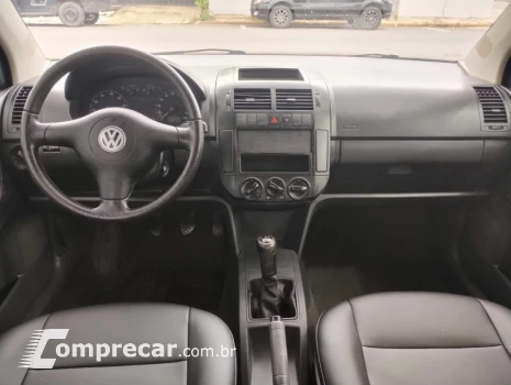 POLO SEDAN 1.6 8V