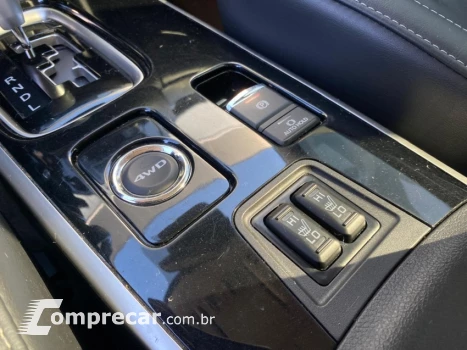 OUTLANDER 3.0 Mivec V6 Hpe-s AWD