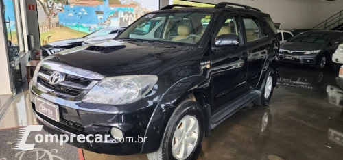 Toyota HILUX SW4 3.0 SRV 4X4 16V Turbo Intercooler 4 portas