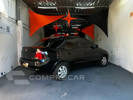 CORSA 1.4 MPFI Premium Sedan 8V