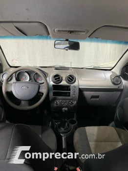 FIESTA 1.6 MPI Class Hatch 8V