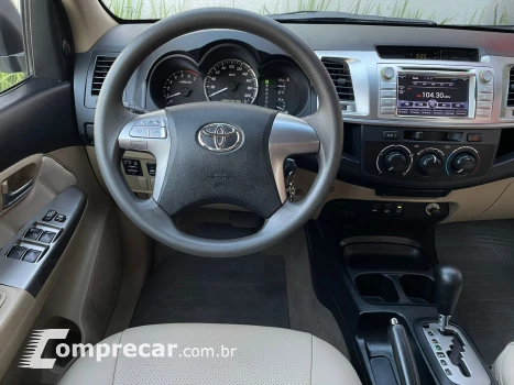 HILUX SW4 2.7 SR 7 Lugares 4X2 16V