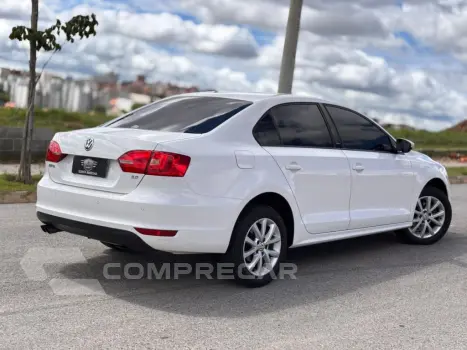 JETTA 2.0 COMFORTLINE FLEX 4P TIPTRONIC