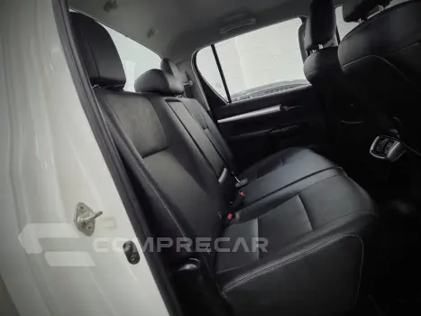 HILUX 2.8 D-4D TURBO DIESEL CD SRX 4X4 AUTOMÁTICO