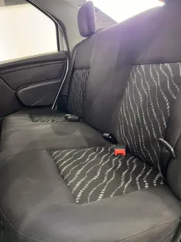 LOGAN Authentique Hi-Flex 1.0 16V 4p