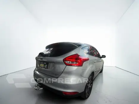 FOCUS 2.0 TITANIUM PLUS SEDAN 16V