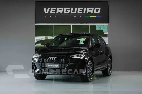 Audi Q3 2.0 40 TFSI Performance Black Quattro 4 portas
