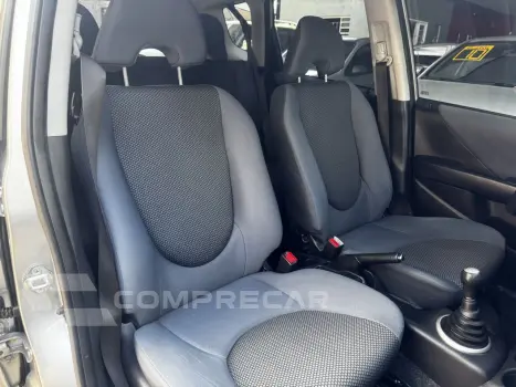 Fit 1.4 16V 4P LX FLEX