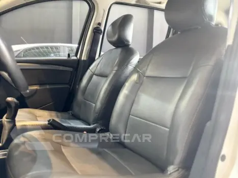 DUSTER - 1.6 DYNAMIQUE 4X2 16V 4P MANUAL