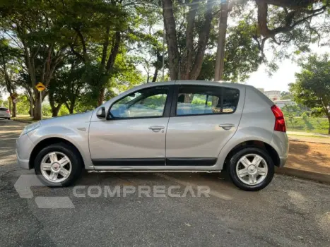 SANDERO - 1.6 PRIVILÉGE 8V 4P MANUAL